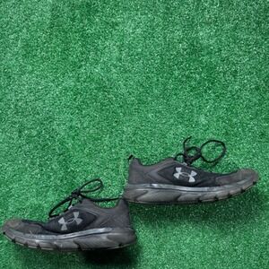 Under Armour Charged Assert Black Running Shoes Mens Size 10